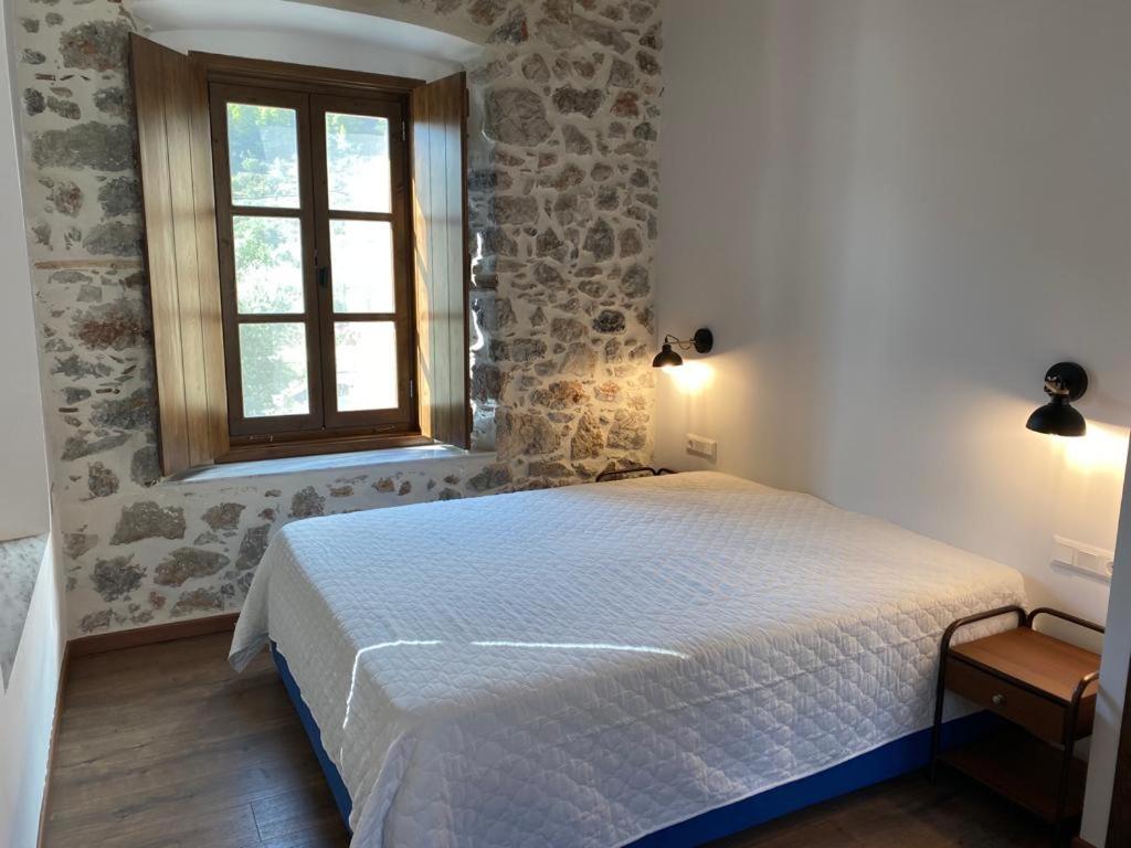 Indigo Leonidion Apartment Ngoại thất bức ảnh