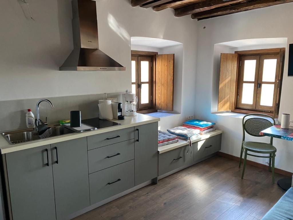 Indigo Leonidion Apartment Ngoại thất bức ảnh