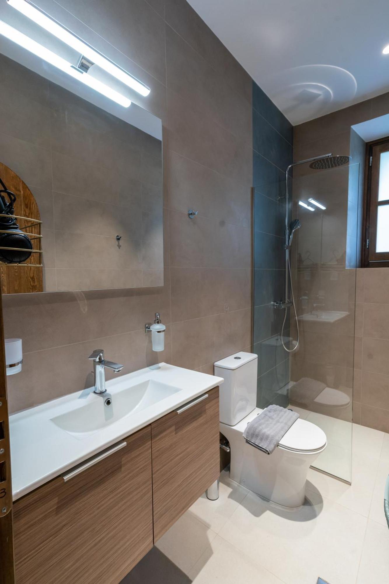 Indigo Leonidion Apartment Ngoại thất bức ảnh
